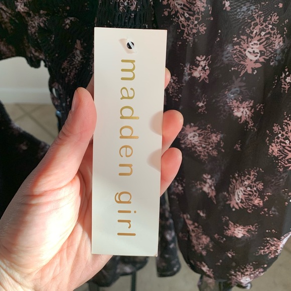 NWT Madden Girl Juniors Floral Two-Piece Top and Skirt Set- Size Large - Picture 3 of 8